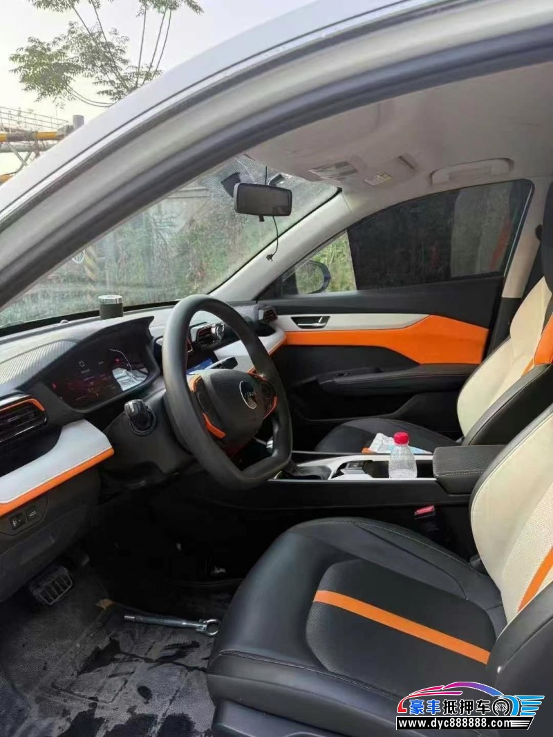 22年东风风神奕炫轿车抵押车出售