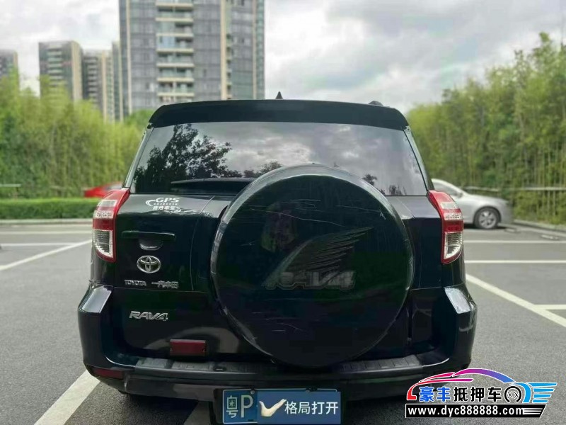11年丰田RAV4轿车抵押车出售