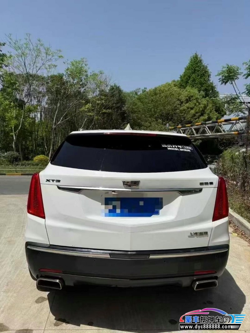 17年凯迪拉克XT5轿车抵押车出售