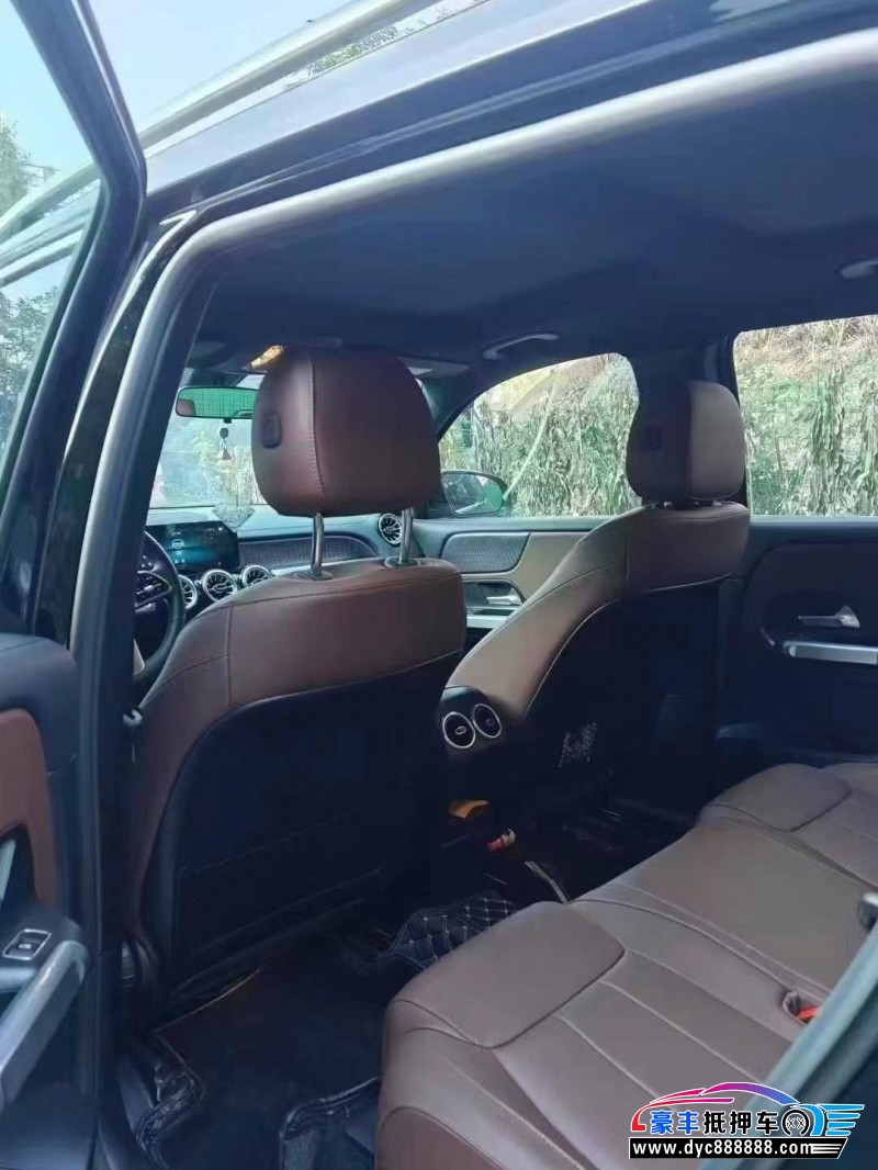 22年奔驰GLB轿车抵押车出售