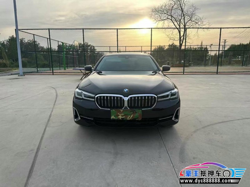 抵押车出售22年宝马5系轿车
