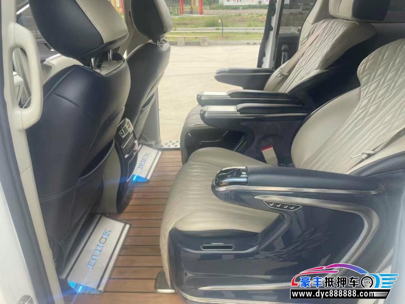 22年别克GL8轿车抵押车出售