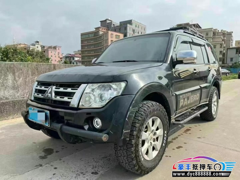11年三菱帕杰罗轿车抵押车出售
