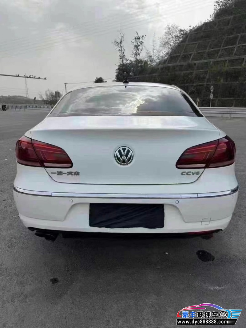 13年大众CC轿车抵押车出售