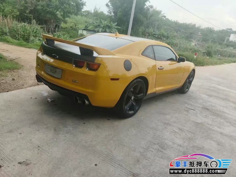 13年雪佛兰科迈罗轿车抵押车出售