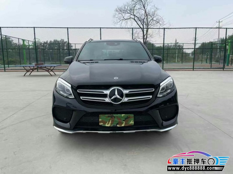 17年奔驰GLE轿车抵押车出售
