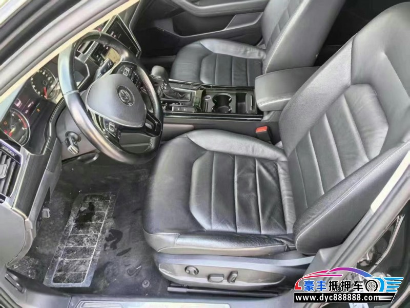 19年大众辉昂轿车抵押车出售