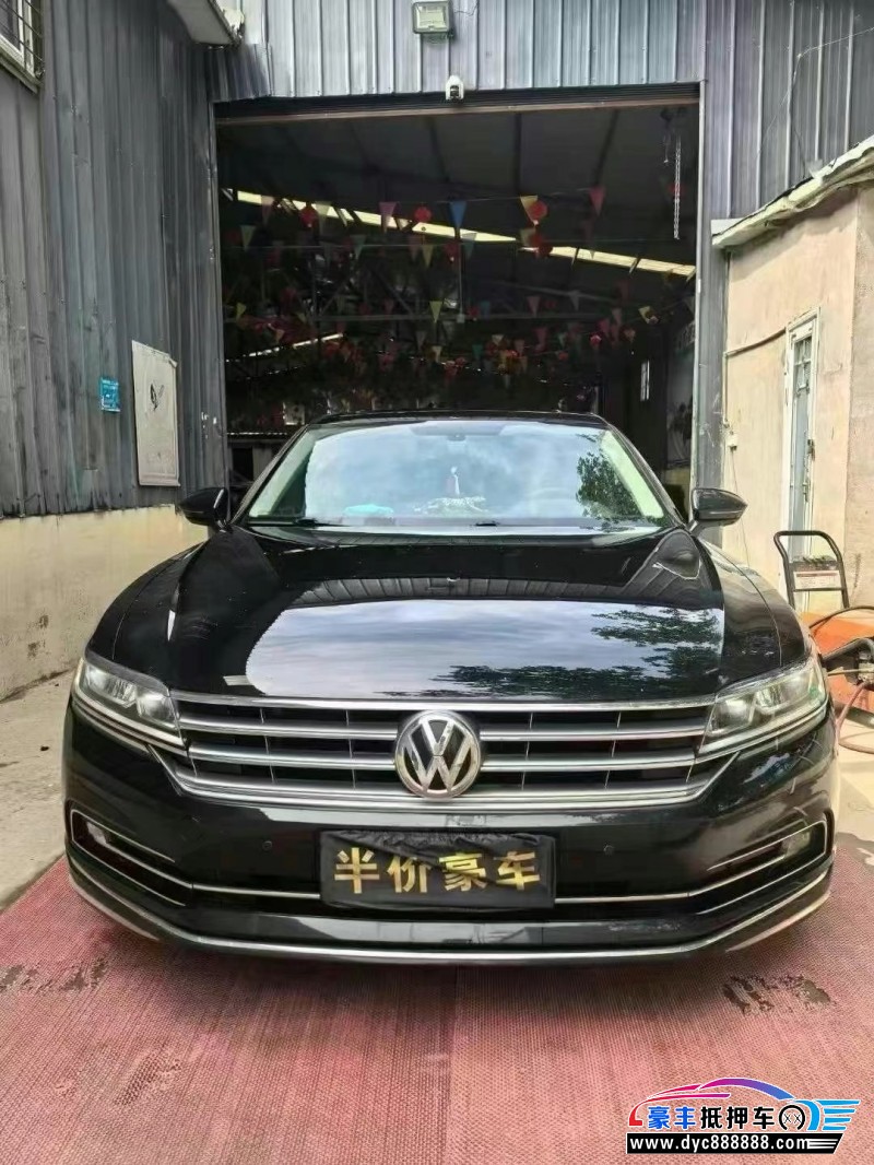 18年大众辉昂轿车抵押车出售