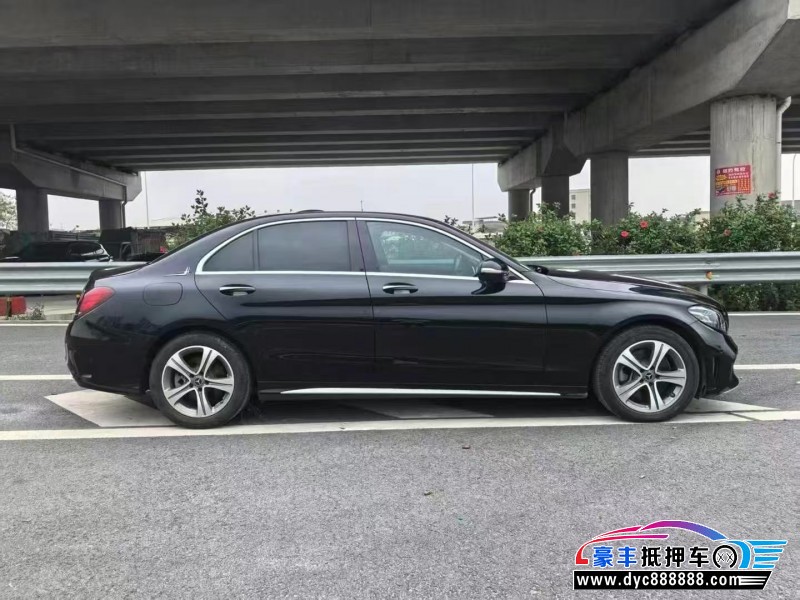 20年奔驰C轿车抵押车出售