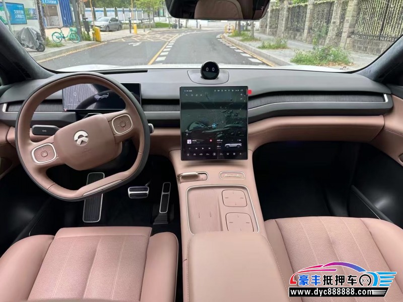 24年蔚来ES8轿车抵押车出售