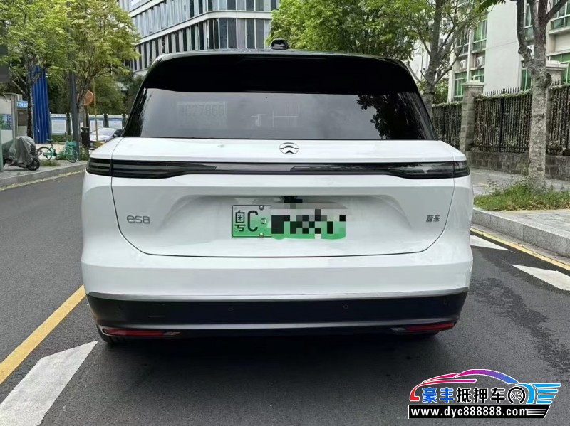 24年蔚来ES8轿车抵押车出售