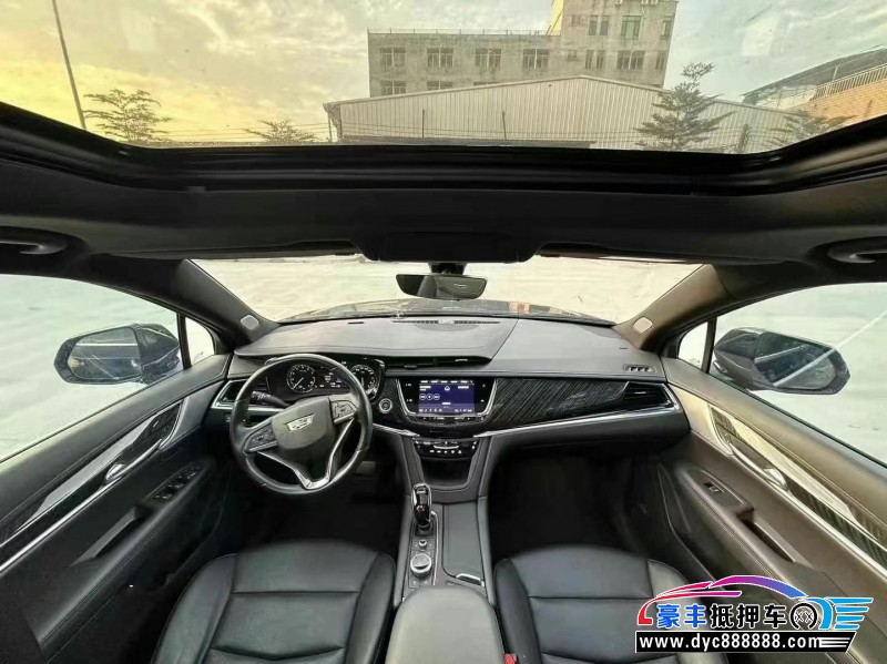 21年凯迪拉克xt6轿车抵押车出售