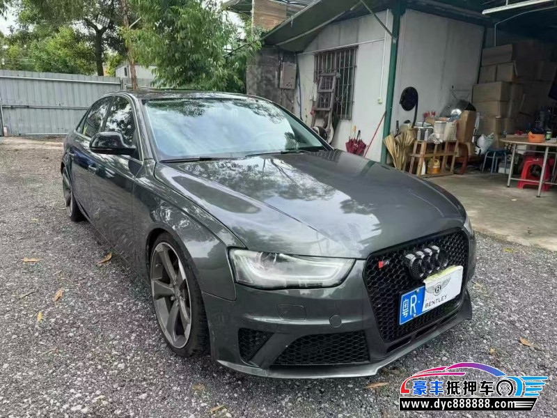10年奥迪A4轿车抵押车出售