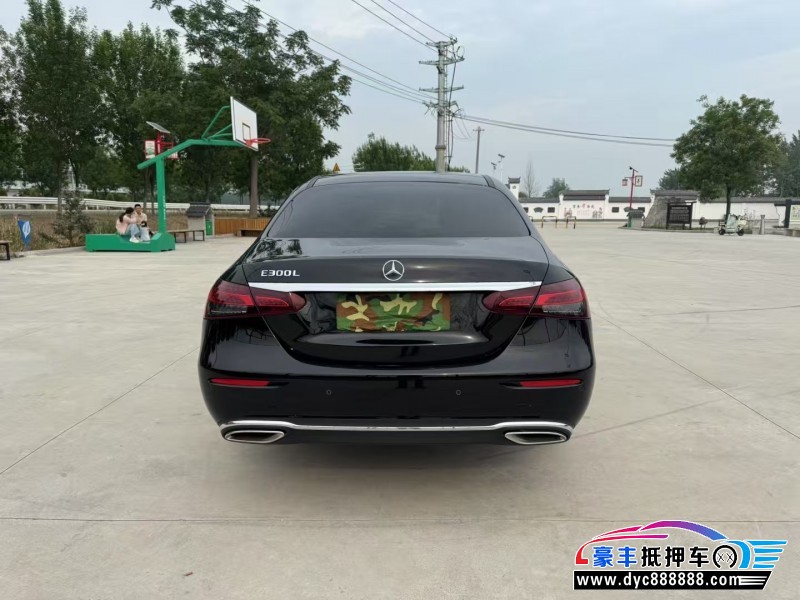 21年奔驰E轿车抵押车出售