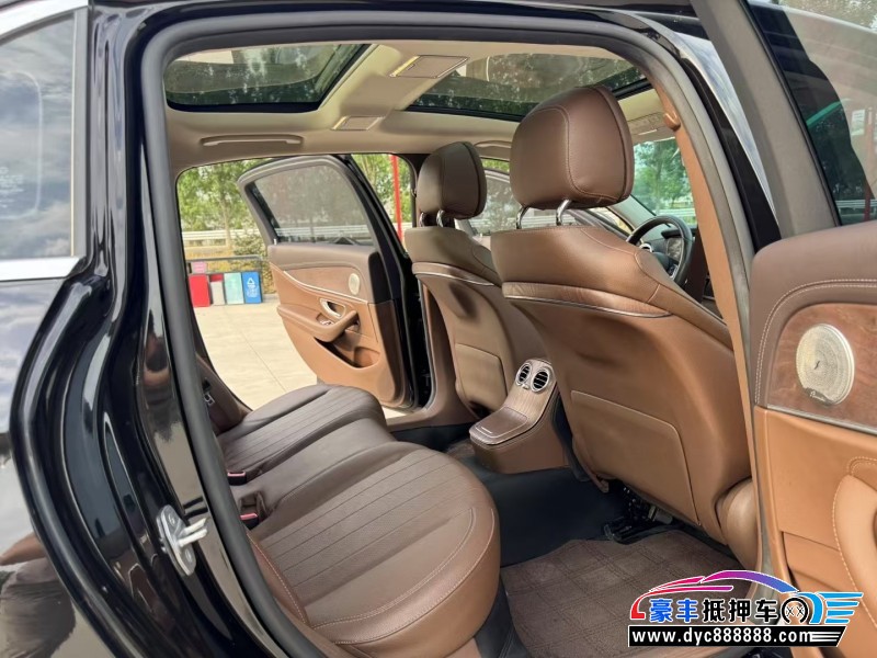 21年奔驰E轿车抵押车出售