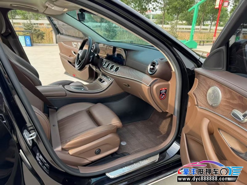 21年奔驰E轿车抵押车出售