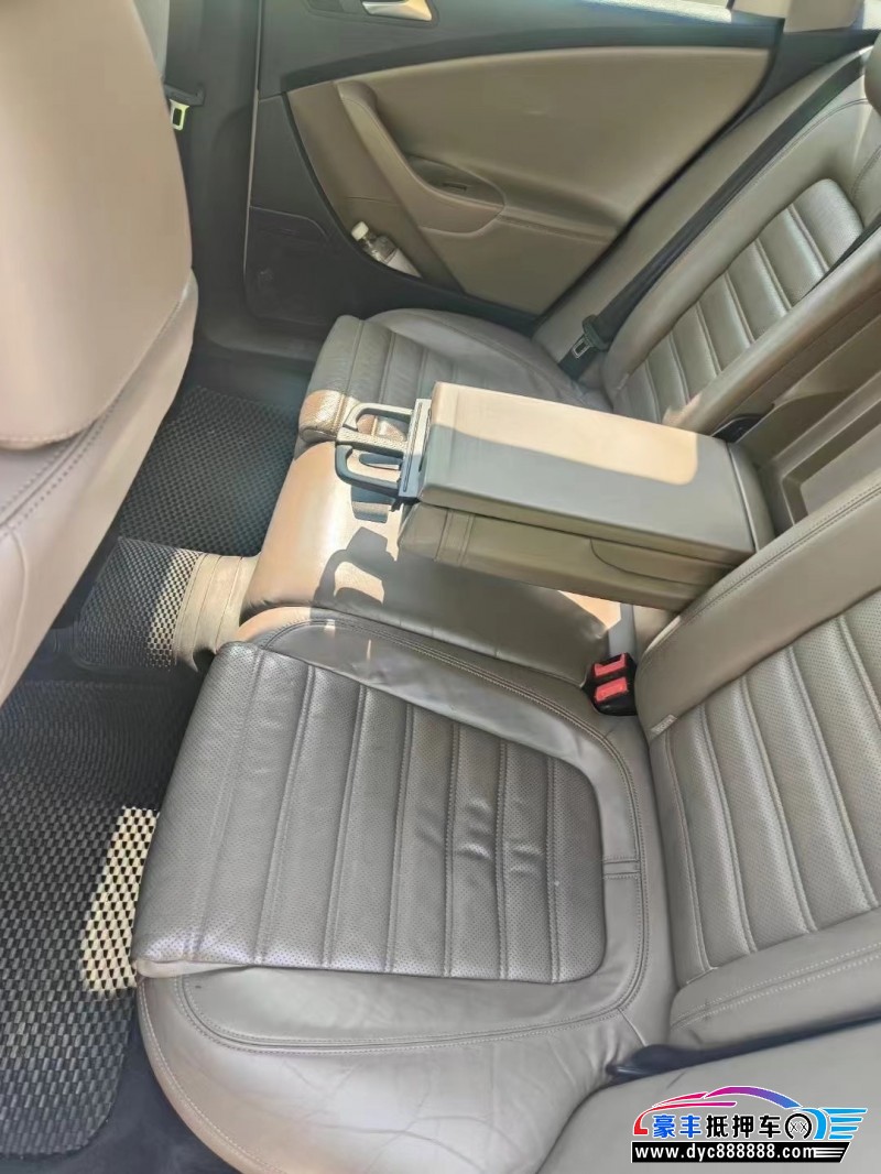 11年大众帕萨特轿车抵押车出售