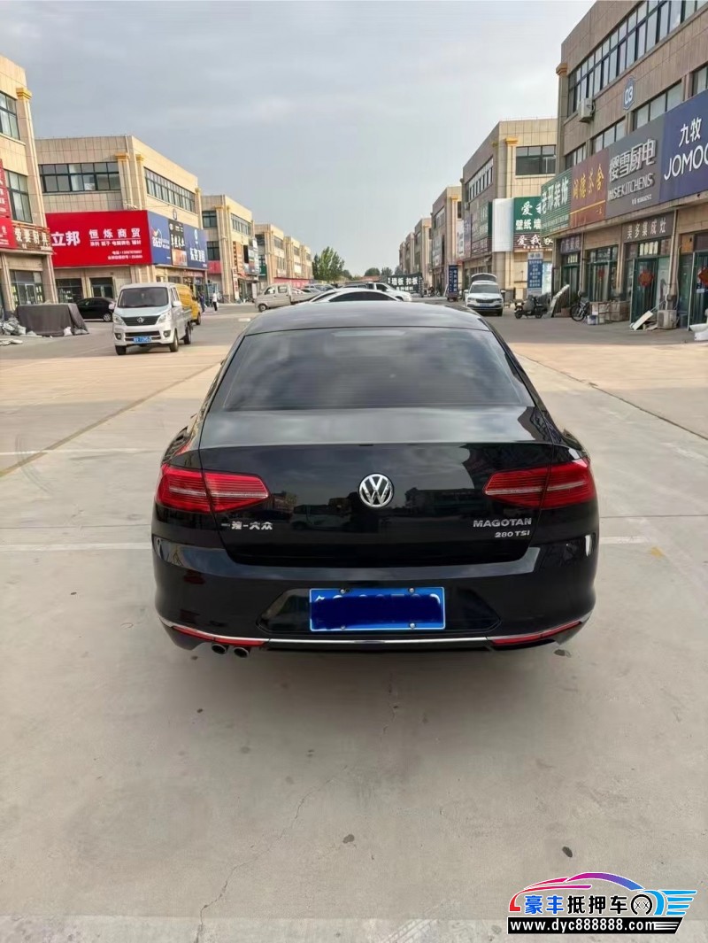 18年大众迈腾轿车抵押车出售