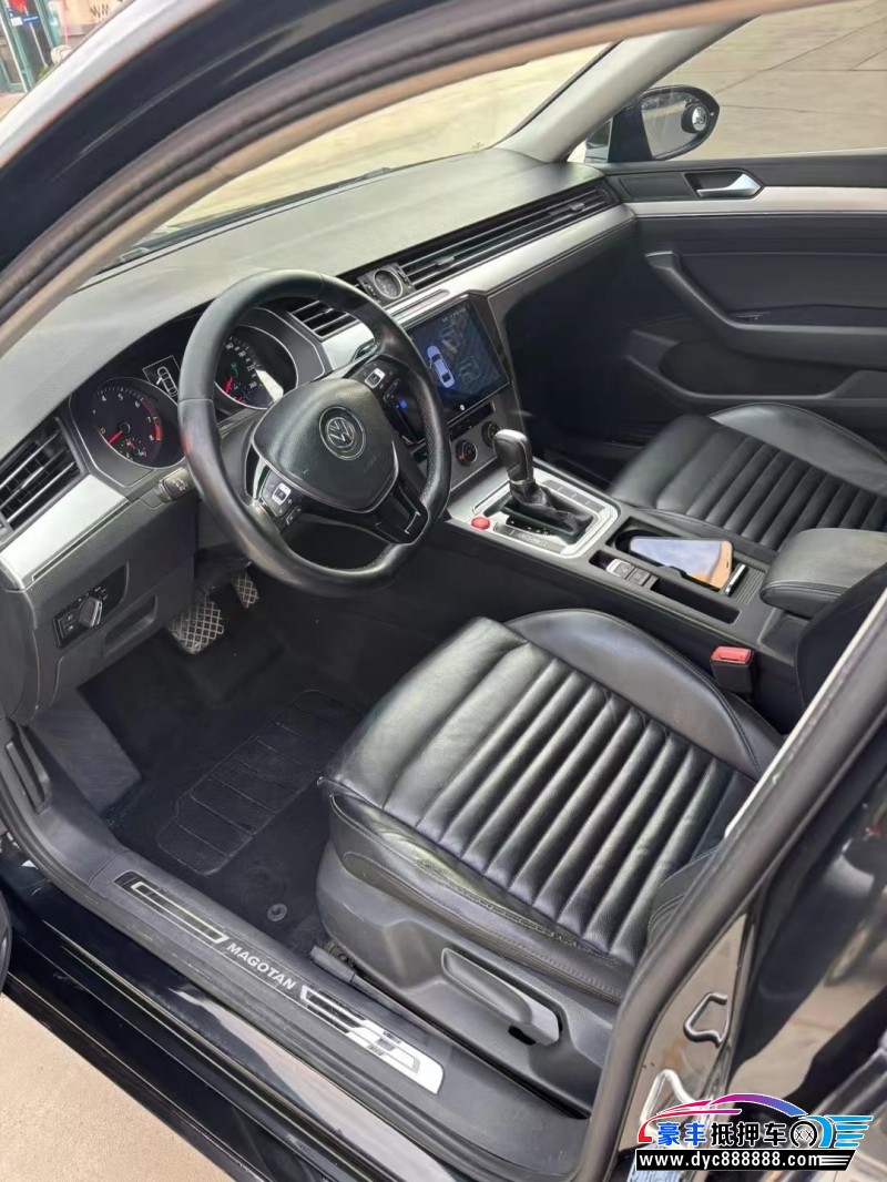 18年大众迈腾轿车抵押车出售