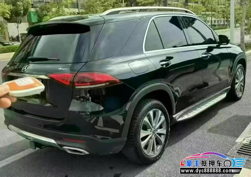 20年奔驰GLE轿车抵押车出售
