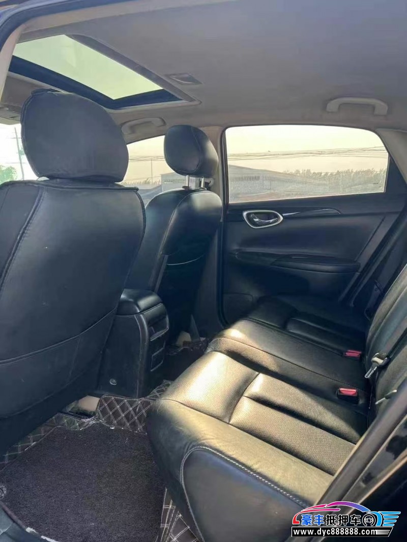 16年日产轩逸轿车抵押车出售