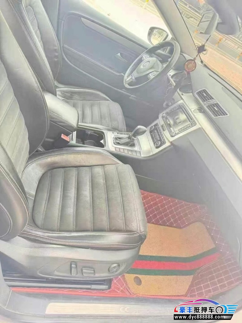 13年大众CC轿车抵押车出售