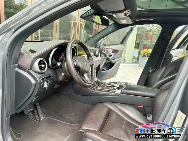 16年奔驰GLC轿车抵押车出售