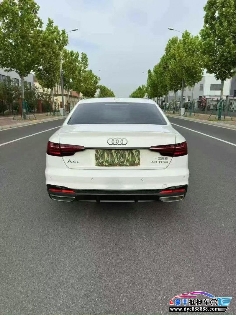 22年奥迪A4L轿车抵押车出售