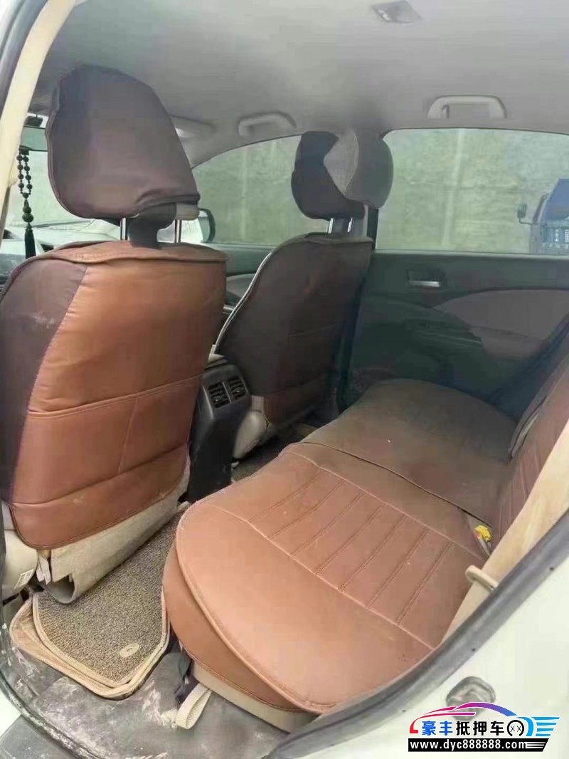 15年本田CR-V轿车抵押车出售