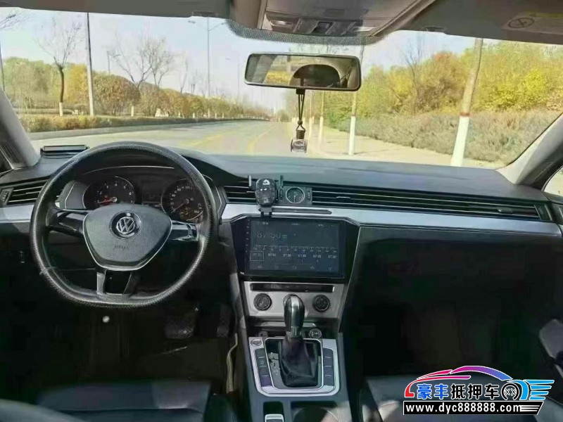 18年大众迈腾轿车抵押车出售