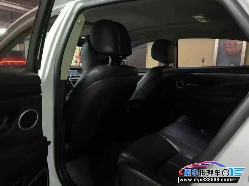 18年吉利博瑞轿车抵押车出售