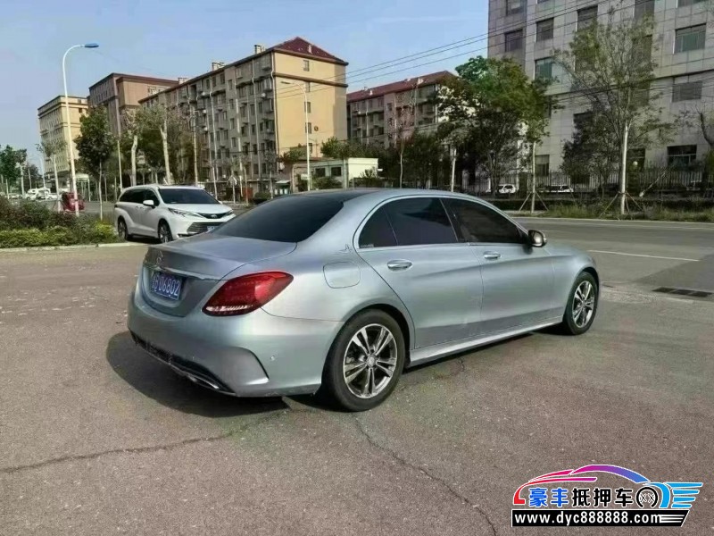 16年奔驰C轿车抵押车出售