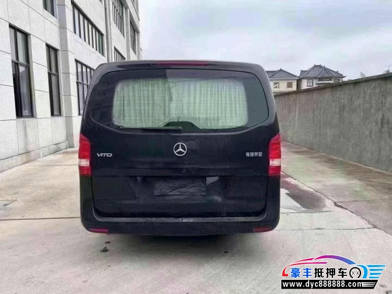 20年奔驰威霆轿车抵押车出售