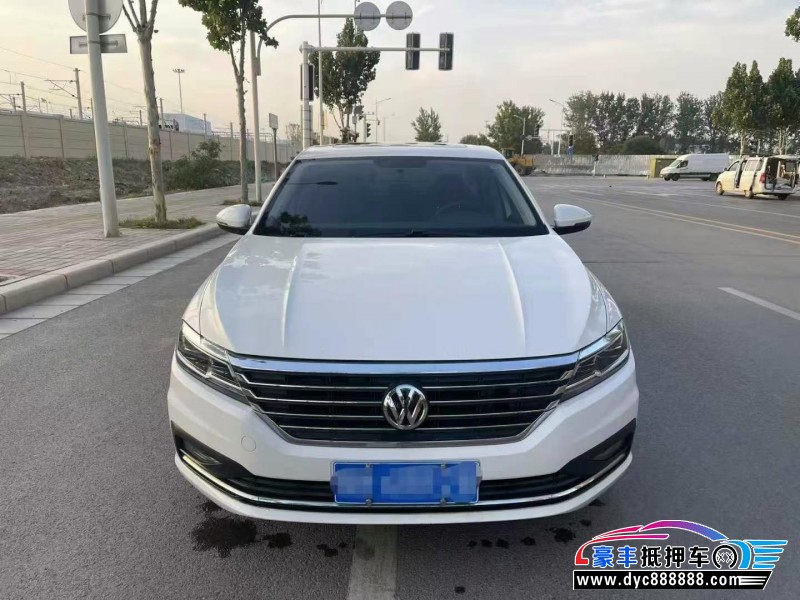 抵押车出售19年大众朗逸轿车