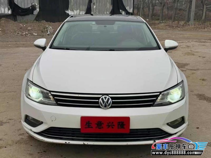 抵押车出售16年大众凌渡轿车