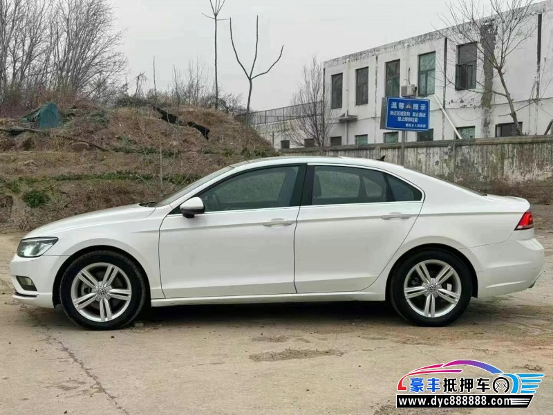 16年大众凌渡轿车抵押车出售