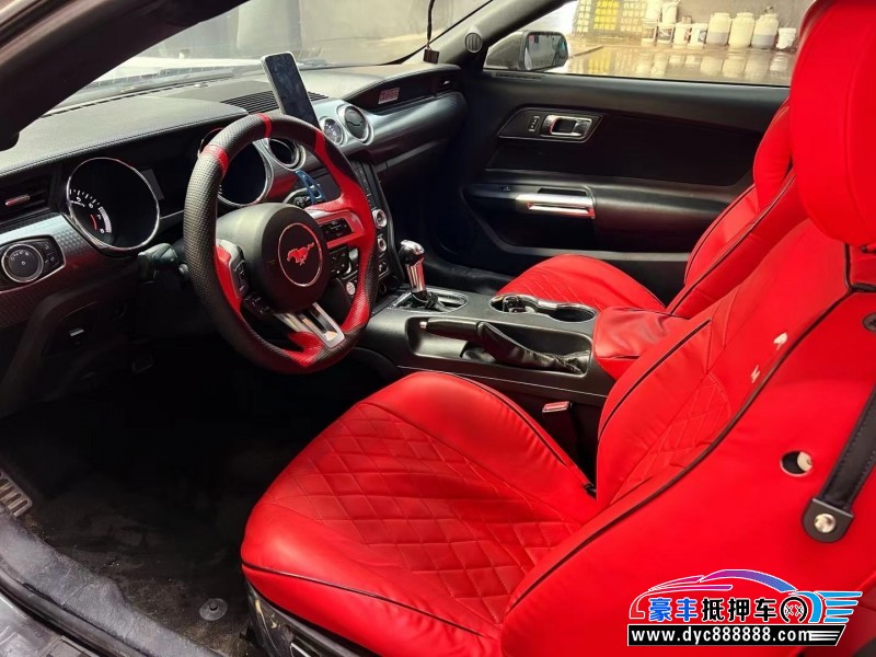 15年福特野马轿车抵押车出售