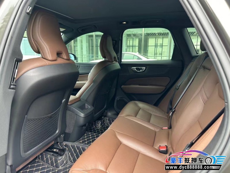 22年沃尔沃XC60轿车抵押车出售