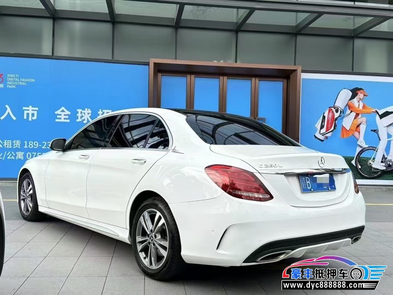 17年奔驰C轿车抵押车出售