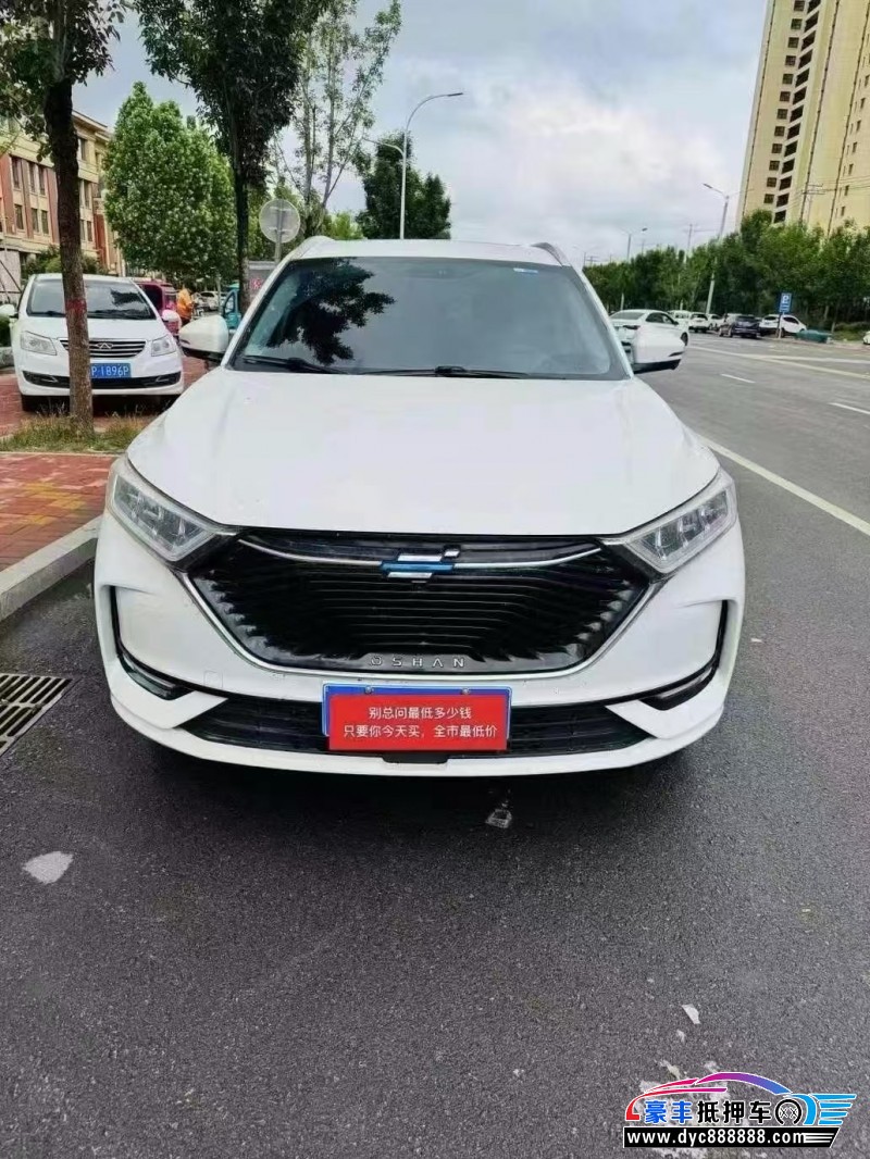 抵押车出售21年长安欧尚X7轿车