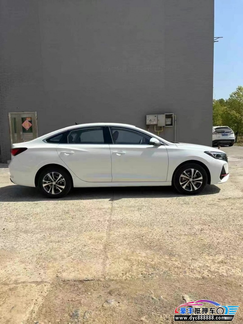 24年长安逸动轿车抵押车出售