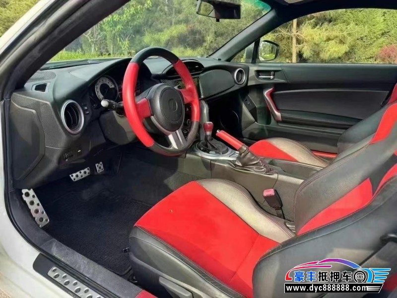 15年丰田86轿车抵押车出售