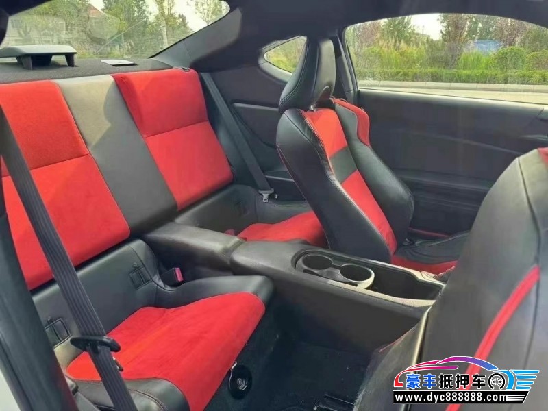 15年丰田86轿车抵押车出售