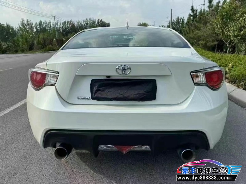 15年丰田86轿车抵押车出售