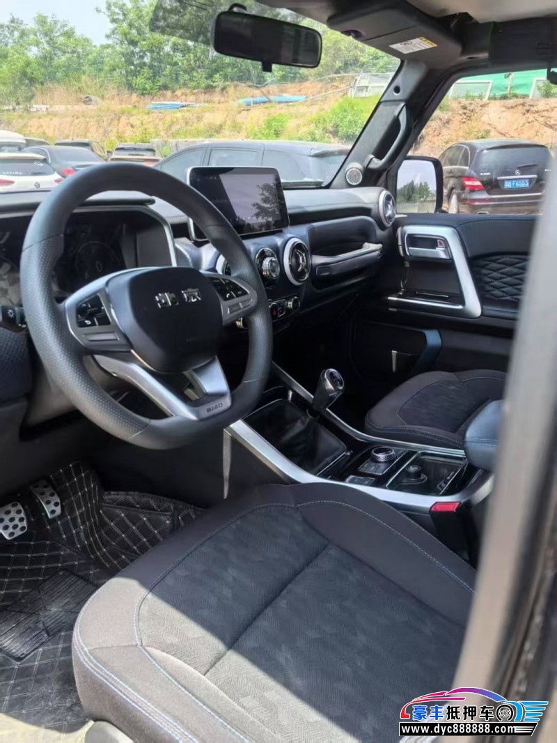 22年北京BJ40轿车抵押车出售