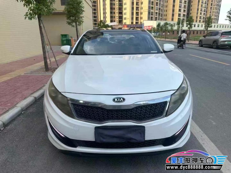 11年起亚K5轿车抵押车出售