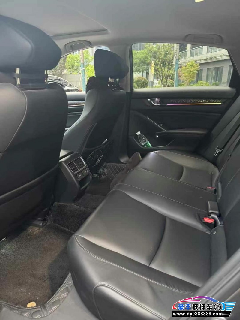 23年本田雅阁轿车抵押车出售