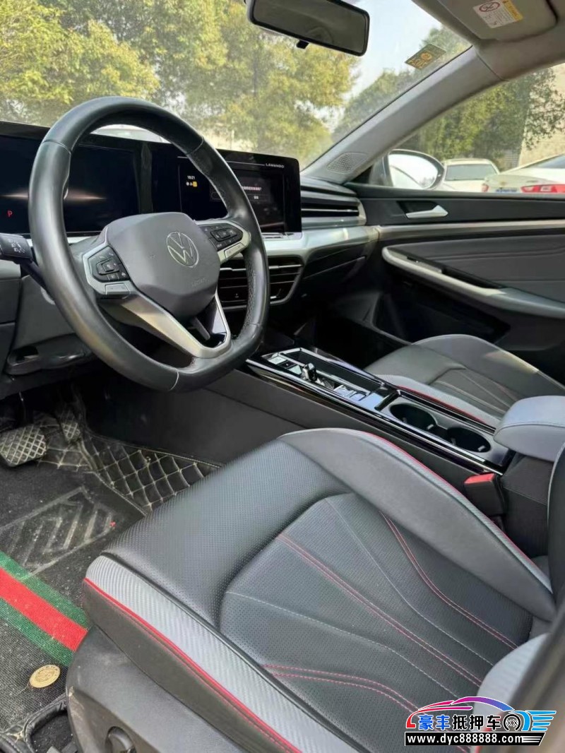 22年大众凌渡轿车抵押车出售