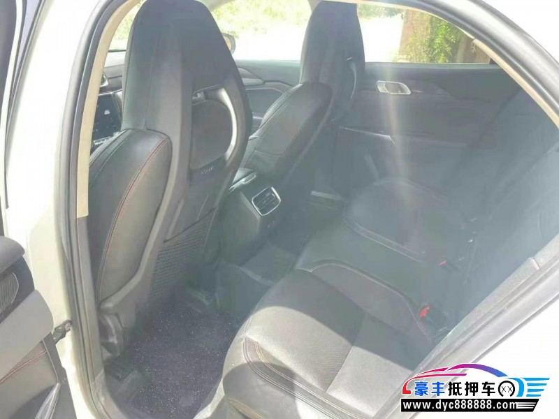 19年领克02轿车抵押车出售