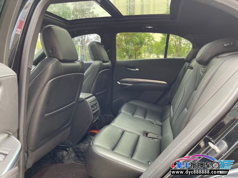 21年凯迪拉克XT4轿车抵押车出售